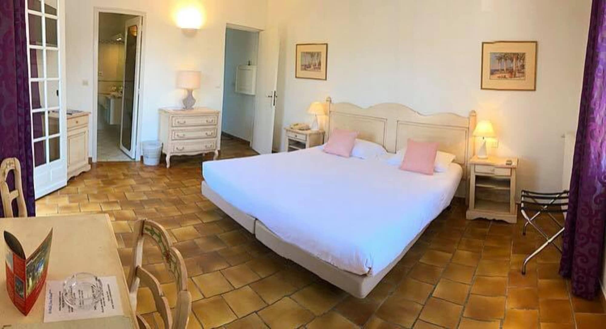 Hotel Jas Neuf Sainte-Maxime Exterior photo