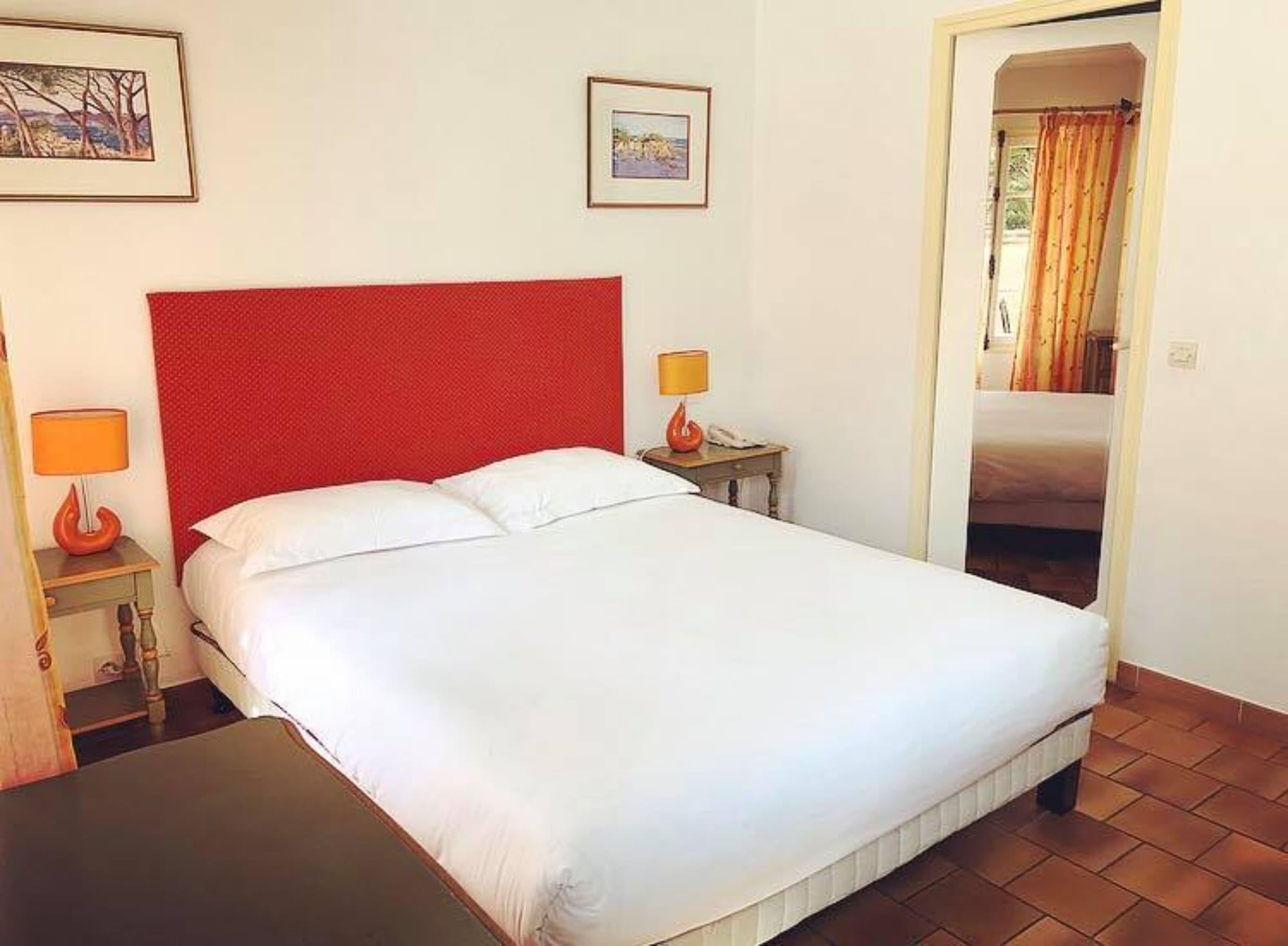Hotel Jas Neuf Sainte-Maxime Exterior photo