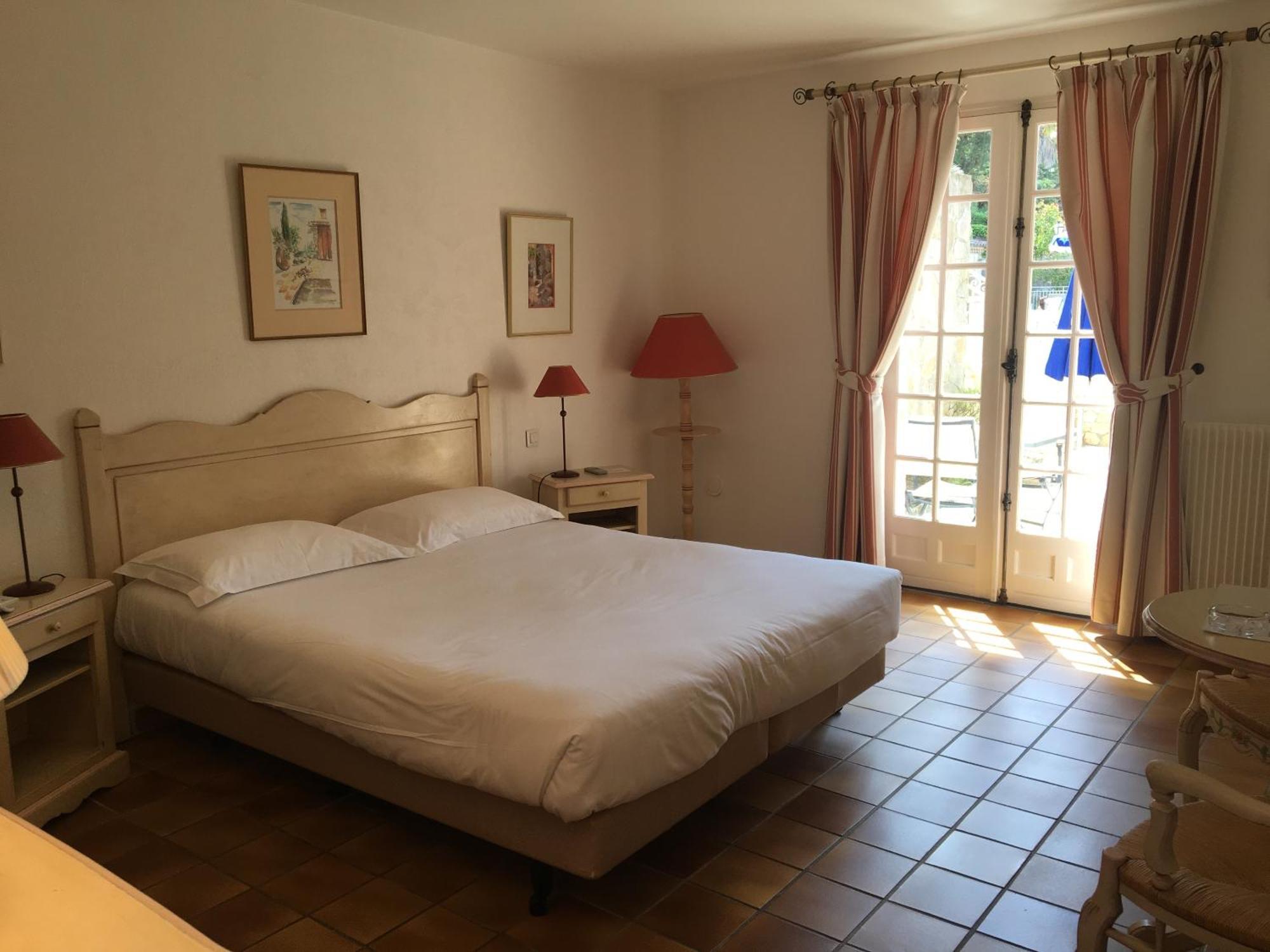 Hotel Jas Neuf Sainte-Maxime Room photo